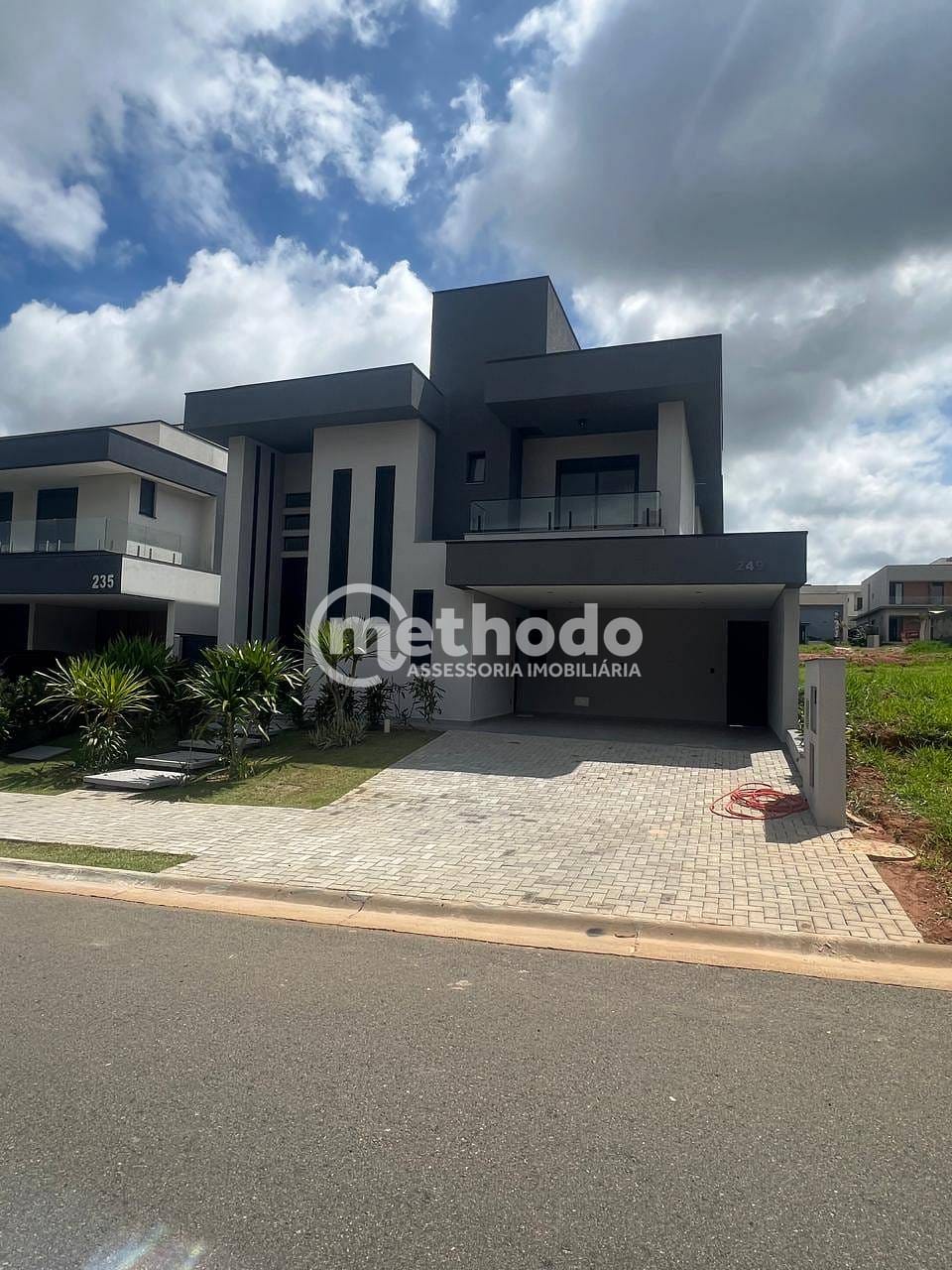 Casa, 4 quartos, 340 m² - Foto 2