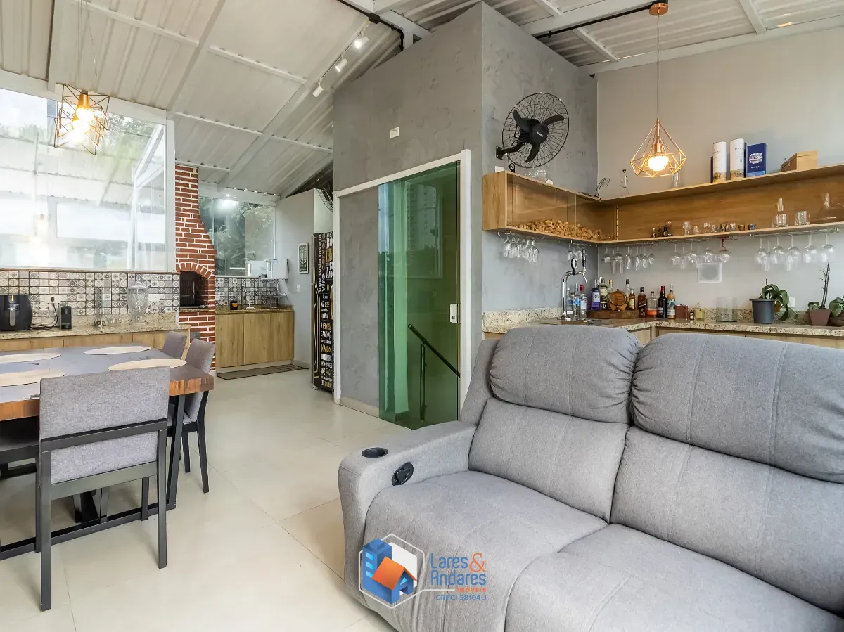 Casa, 3 quartos, 172 m² - Foto 1