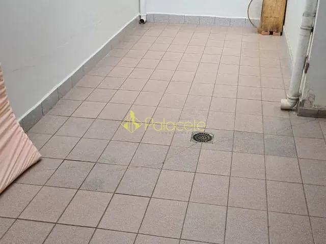 Casa com 300m² 4 quartos e 2 banheiros, à venda, no bairro Jardim do Chafariz em Pindamonhangaba