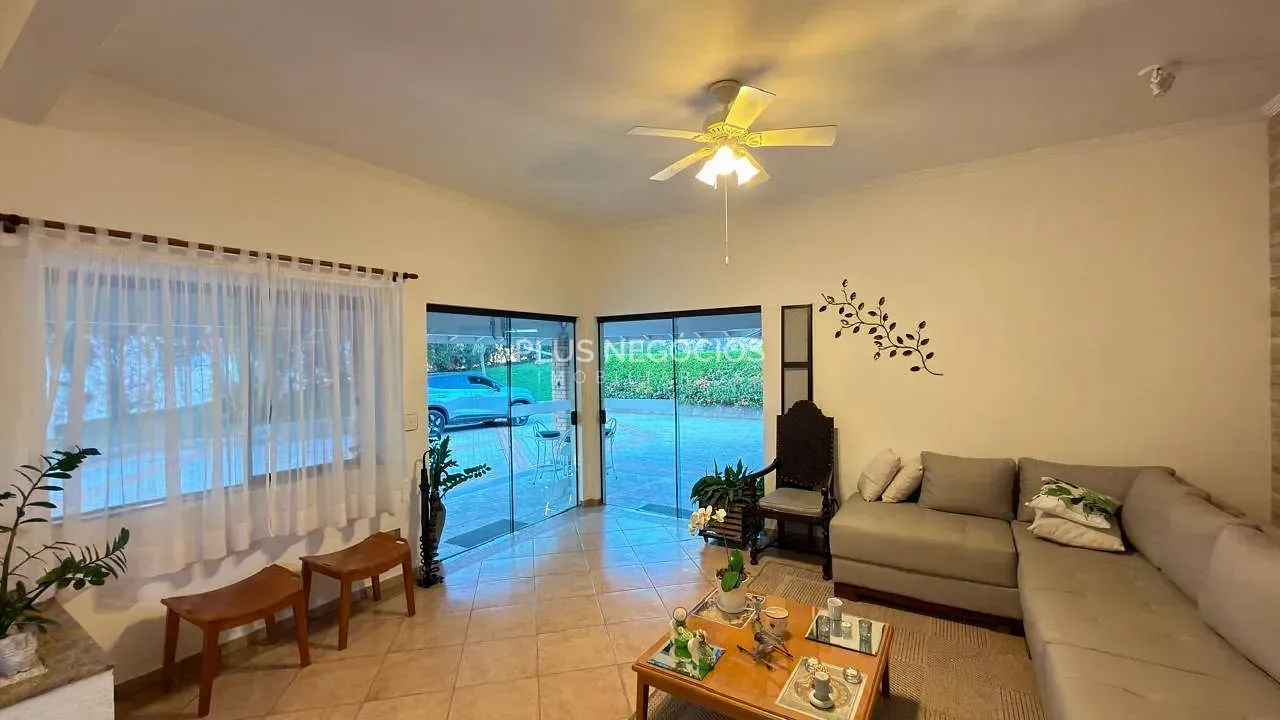 Casa, 3 quartos, 331 m² - Foto 4