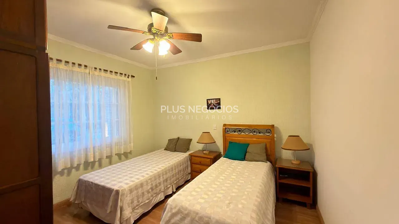 Casa, 3 quartos, 331 m² - Foto 37