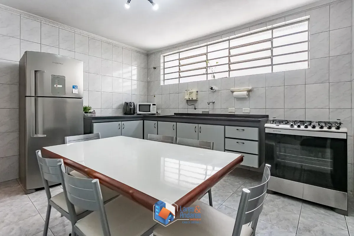 Casa, 3 quartos, 220 m² - Foto 13
