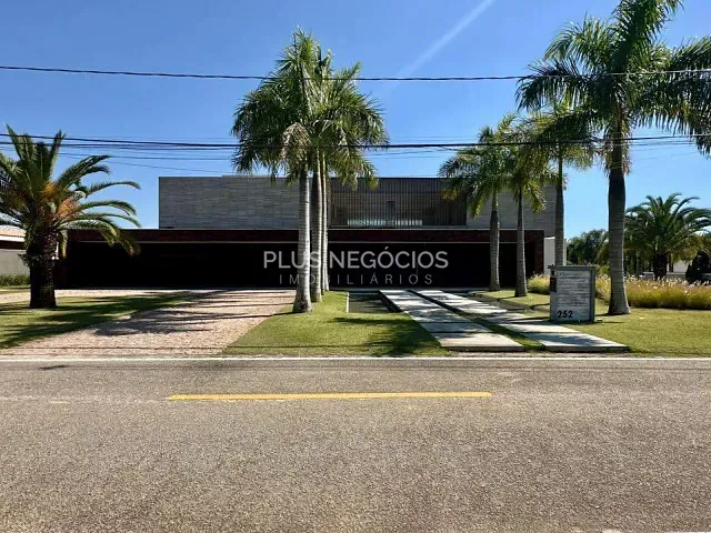 Casa 3 quartos e 5 banheiros, à venda, no bairro Chácaras Residenciais Santa Maria em Votorantim