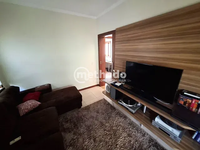 Casa com 385m² 3 quartos e 5 banheiros, à venda, no bairro Parque Taquaral em Campinas