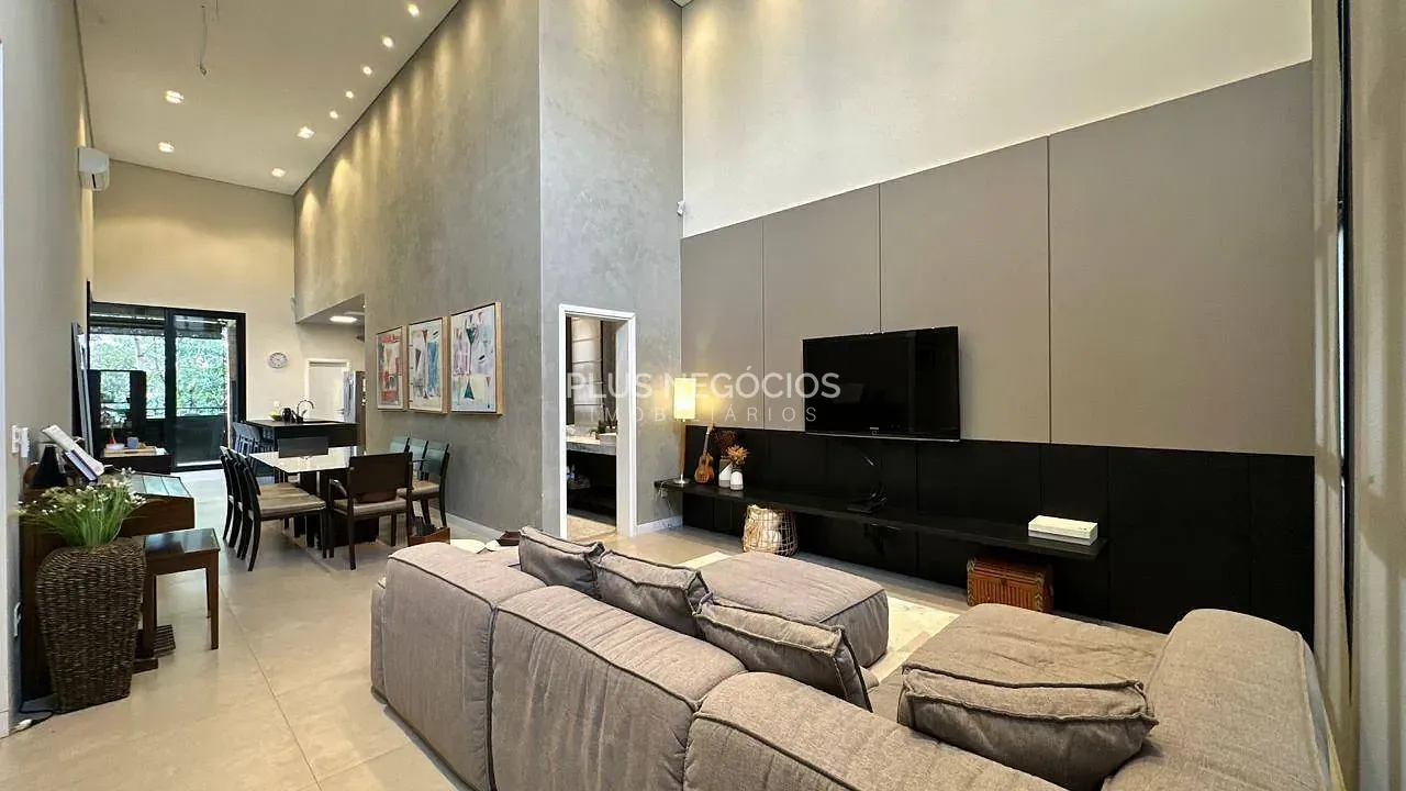 Casa, 3 quartos, 208 m² - Foto 1