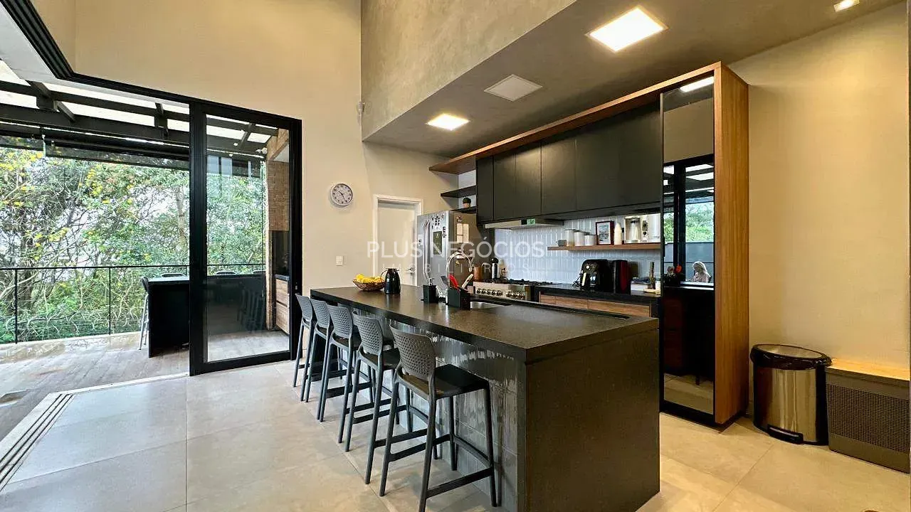 Casa, 3 quartos, 208 m² - Foto 13