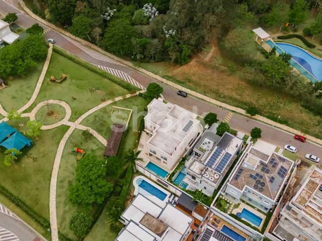 Casa com 720m² 4 quartos e 7 banheiros, à venda, no bairro Tamboré em Santana de Parnaíba