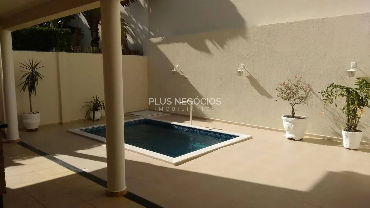 Casa, 3 quartos, 268 m² - Foto 28