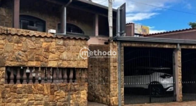 Casa, 3 quartos, 259 m² - Foto 1