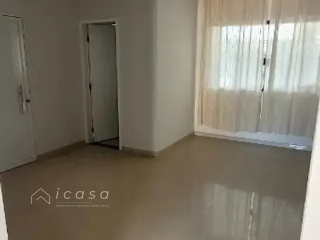 Casa com 250m² 3 quartos e 3 banheiros, à venda, no bairro Village das Flores em Caçapava