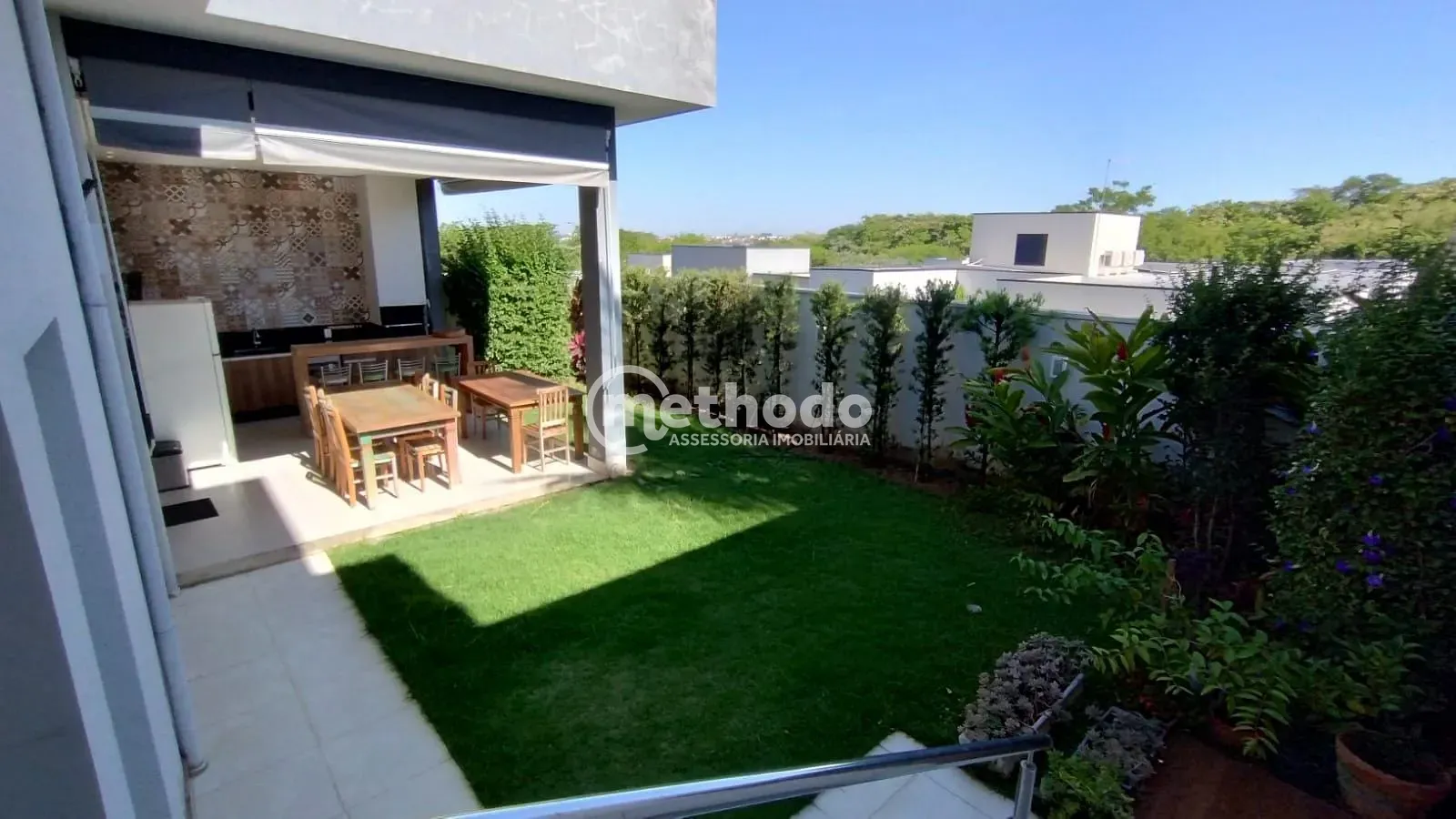Casa, 3 quartos, 213 m² - Foto 1