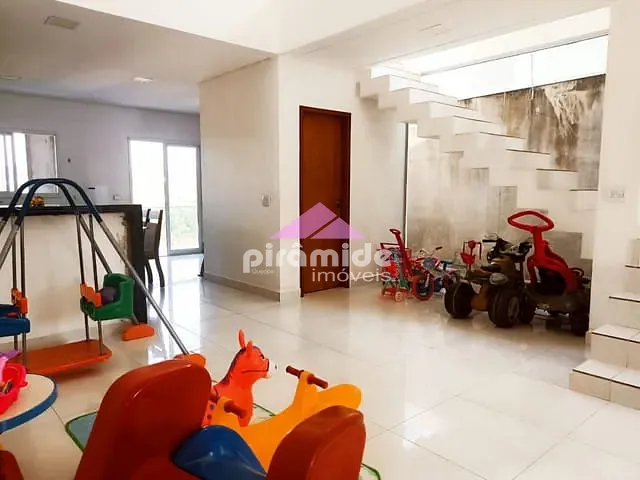 Casa com 180m² 4 quartos e 3 banheiros, à venda, no bairro Residencial Alto dos Ypês em São José dos Campos