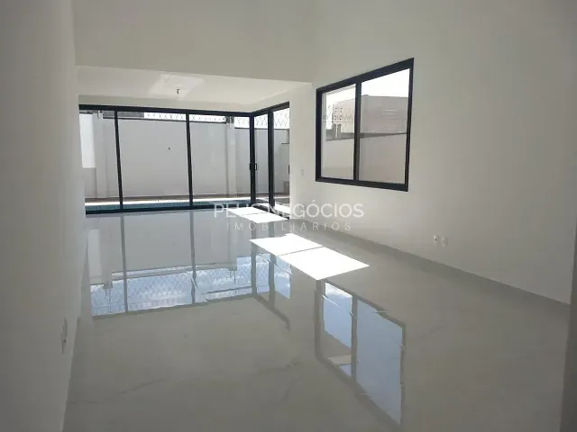 Casa 3 quartos e 5 banheiros, à venda, no bairro Itapeva em Votorantim