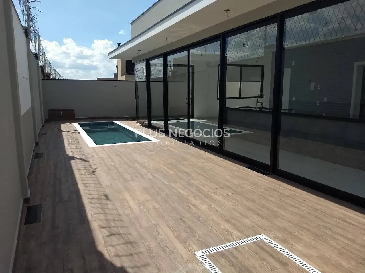 Casa, 3 quartos, 180 m² - Foto 1