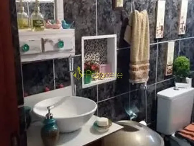 Casa 2 quartos e 1 banheiro, à venda, no bairro Abaete em Taubaté