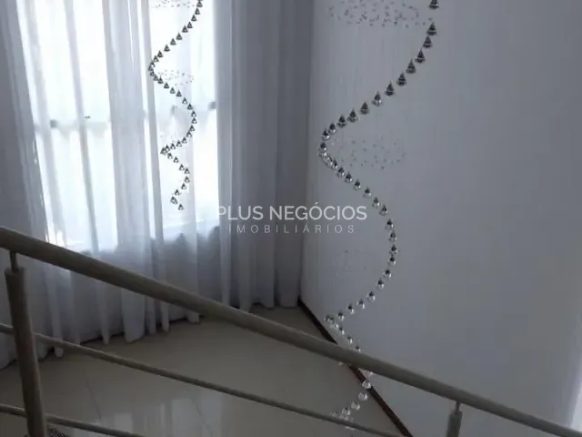 Casa 4 quartos e 6 banheiros, à venda, no bairro Vossoroca em Sorocaba