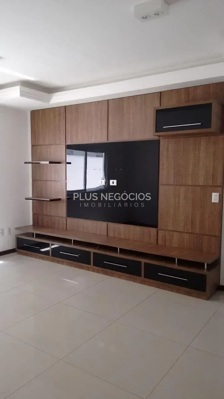 Casa, 4 quartos, 340 m² - Foto 1