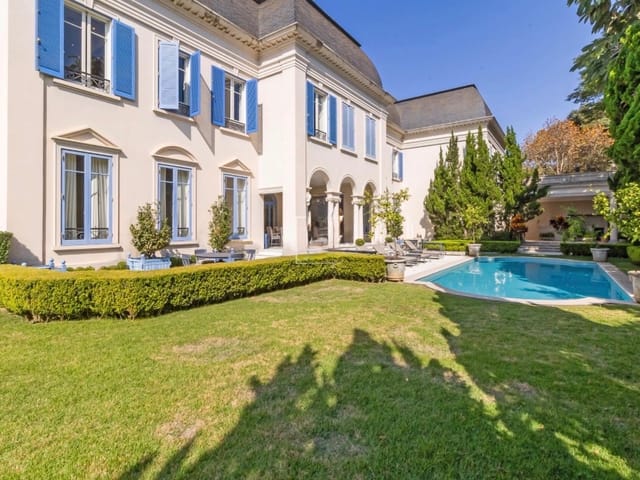 Casa com 2604m² 5 quartos e 7 banheiros, à venda, no bairro Morumbi em São Paulo