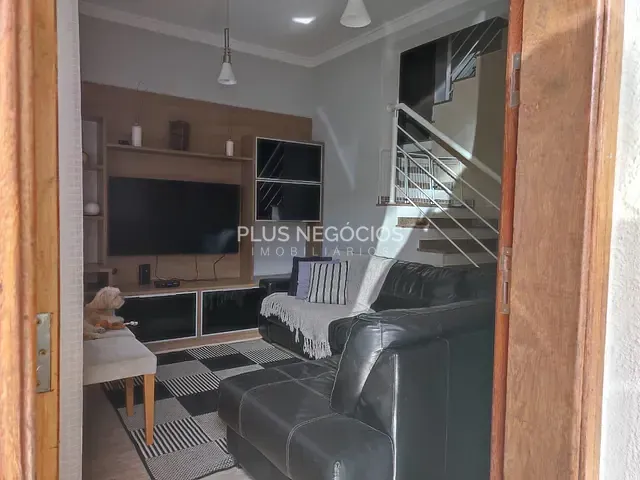 Casa 3 quartos e 4 banheiros, à venda, no bairro Vila Haro em Sorocaba