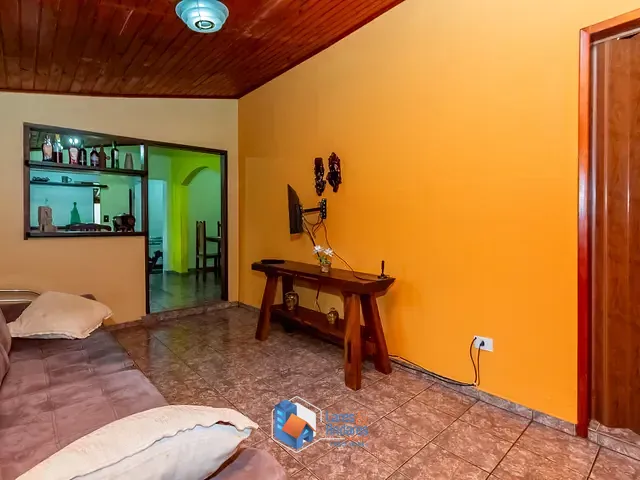 Casa com 563m² 3 quartos e 2 banheiros, à venda, no bairro Vila Guedes em São Paulo