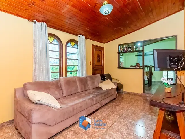 Casa com 563m² 3 quartos e 2 banheiros, à venda, no bairro Vila Guedes em São Paulo