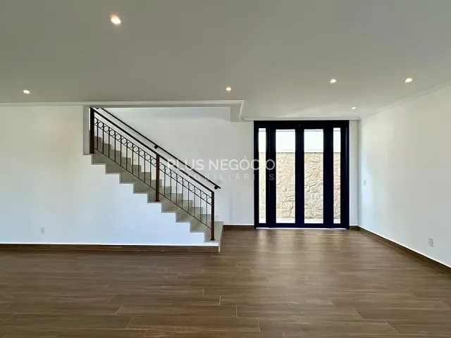 Casa 3 quartos e 4 banheiros, à venda, no bairro Jardim Residencial Chácara Ondina em Sorocaba