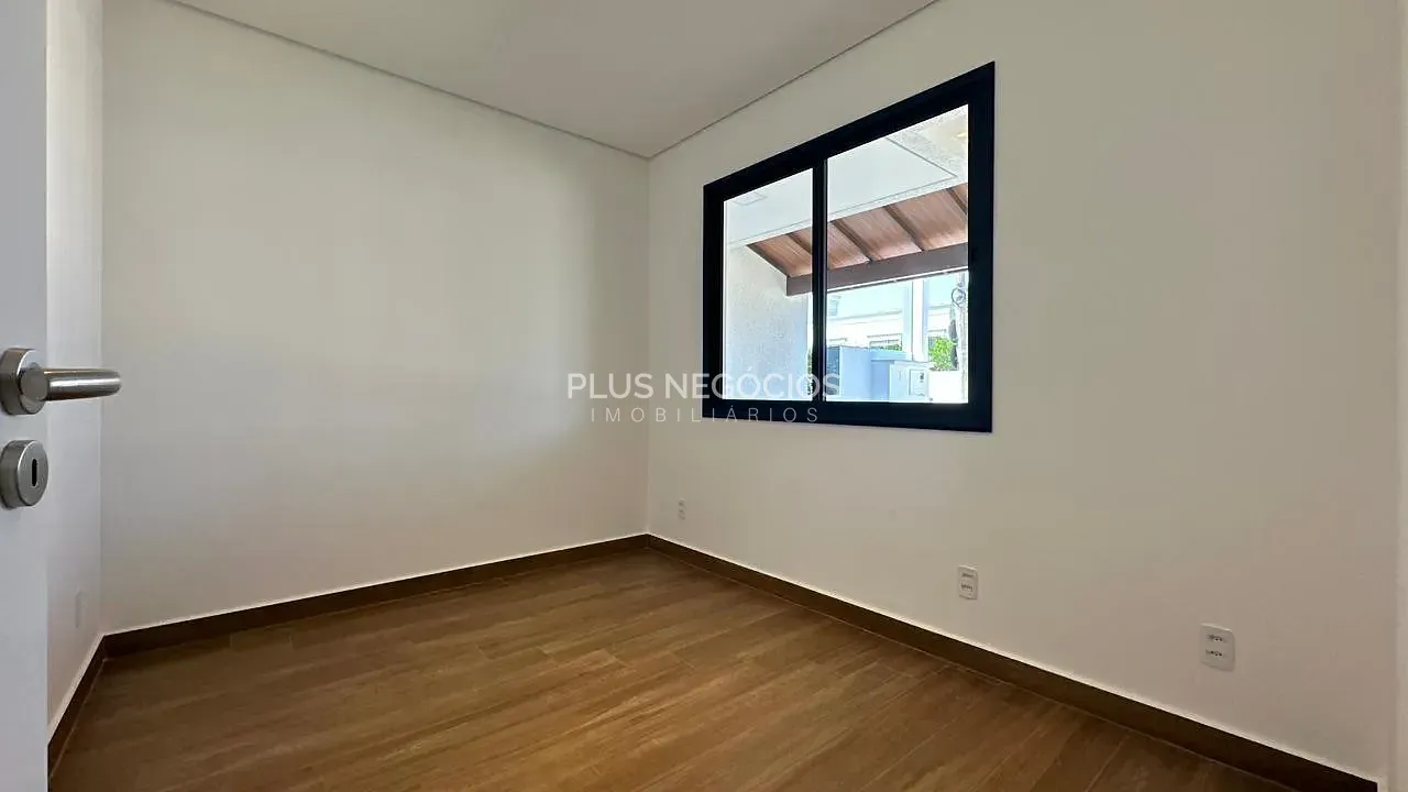 Casa, 3 quartos, 272 m² - Foto 30