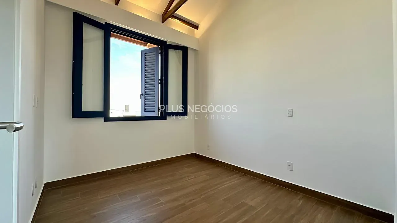 Casa, 3 quartos, 272 m² - Foto 56
