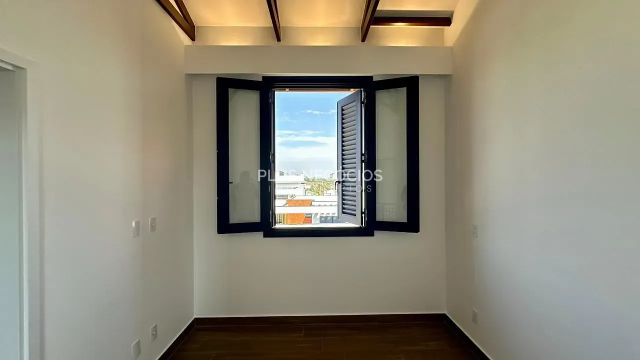 Casa, 3 quartos, 272 m² - Foto 62