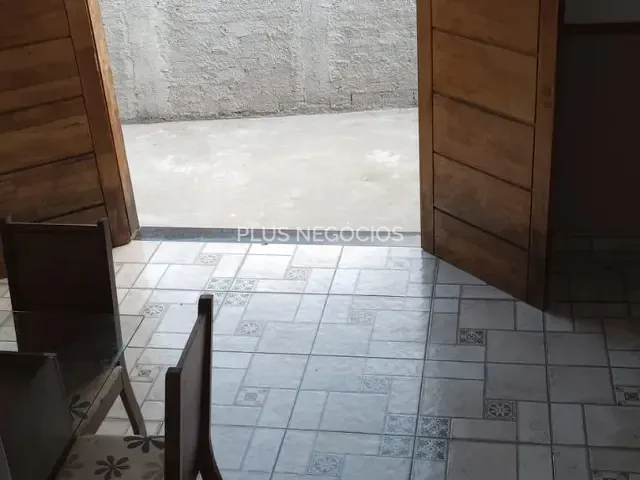 Casa com 330m² 2 quartos e 2 banheiros, à venda, no bairro Jardim das Magnólias em Sorocaba