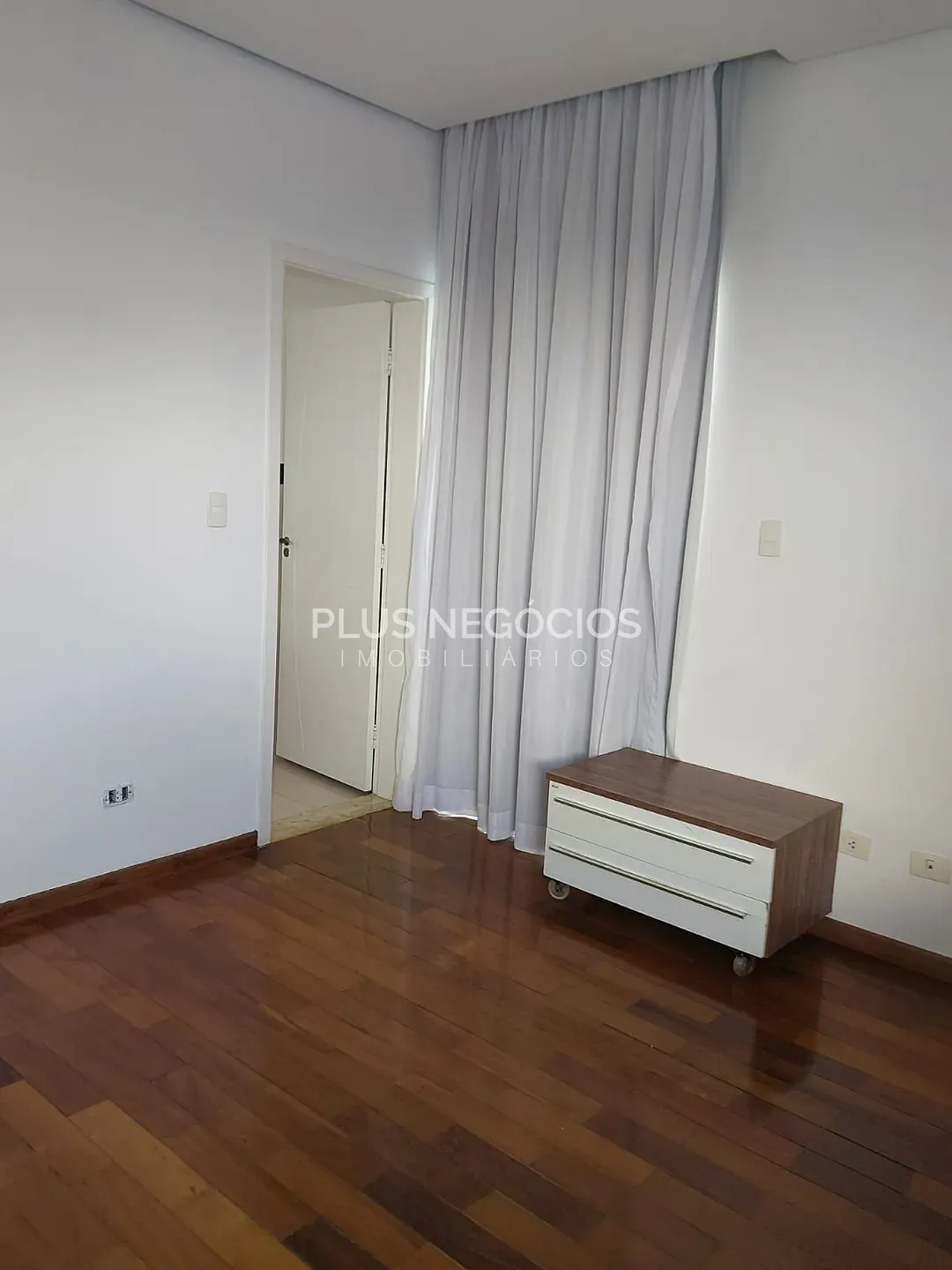 Casa, 3 quartos, 340 m² - Foto 57