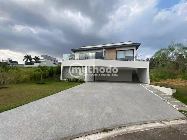 Casa com 240m² 3 quartos e 4 banheiros, à venda ou para alugar, no bairro Condomínio Villas do Golf em Itu