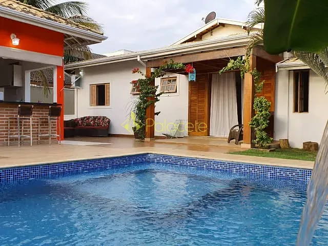 Casa com 650m² 3 quartos e 4 banheiros, à venda, no bairro Nossa Senhora do Perpétuo Socorro em Pindamonhangaba