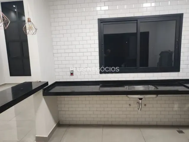 Casa 3 quartos e 4 banheiros, à venda, no bairro Wanel Ville em Sorocaba