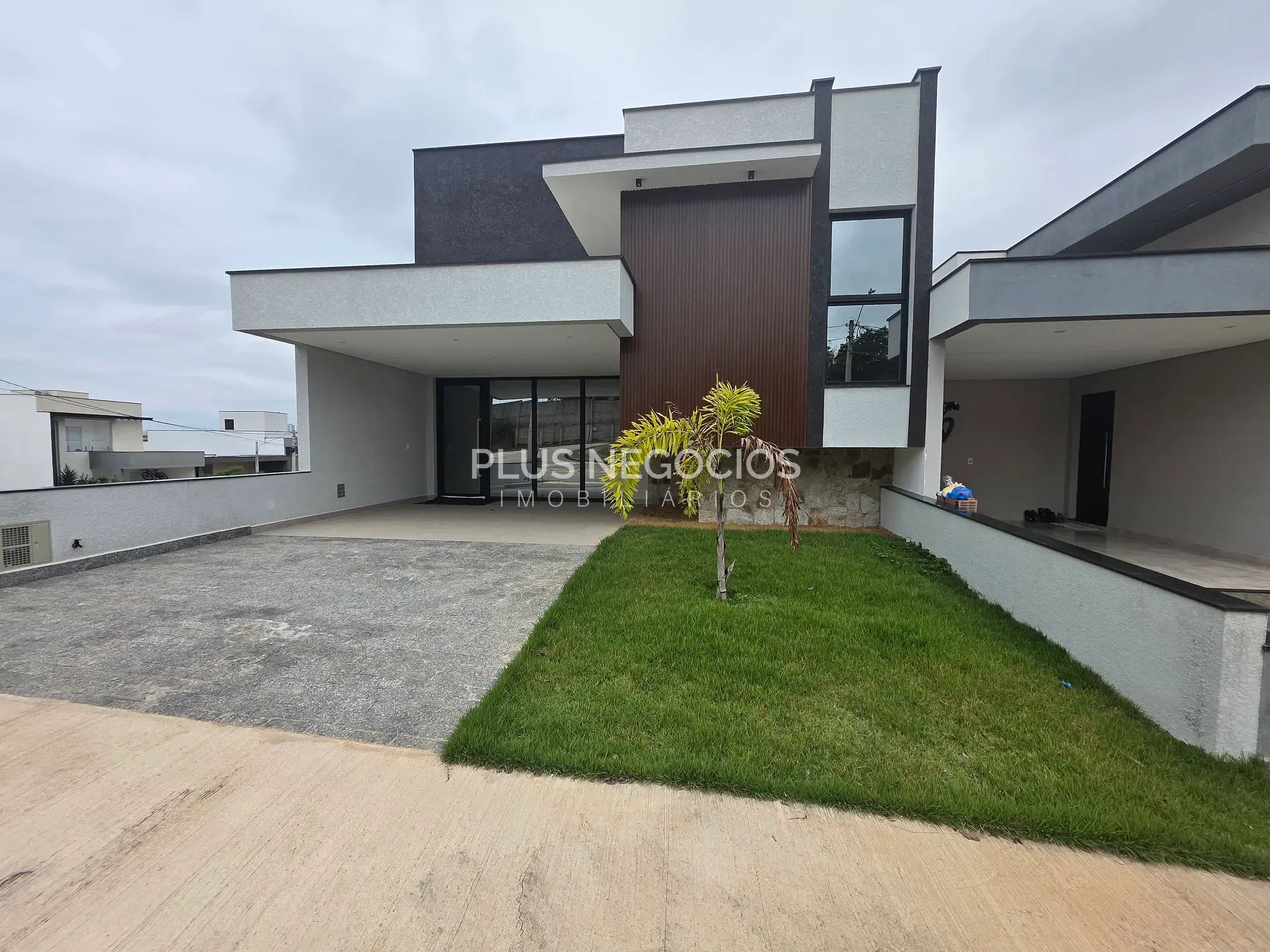 Casa, 3 quartos, 213 m² - Foto 2