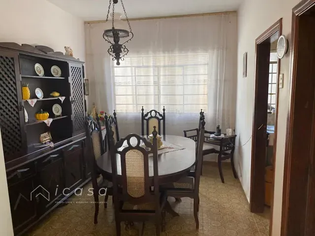 Casa com 400m² 3 quartos e 3 banheiros, à venda, no bairro Vila São João em Caçapava