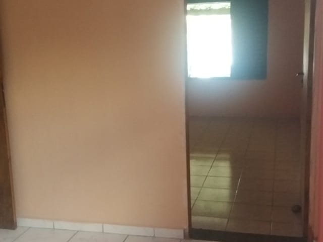Casa com 300m² 2 quartos e 1 banheiro, à venda, no bairro Residencial Ouro Verde em Pindamonhangaba