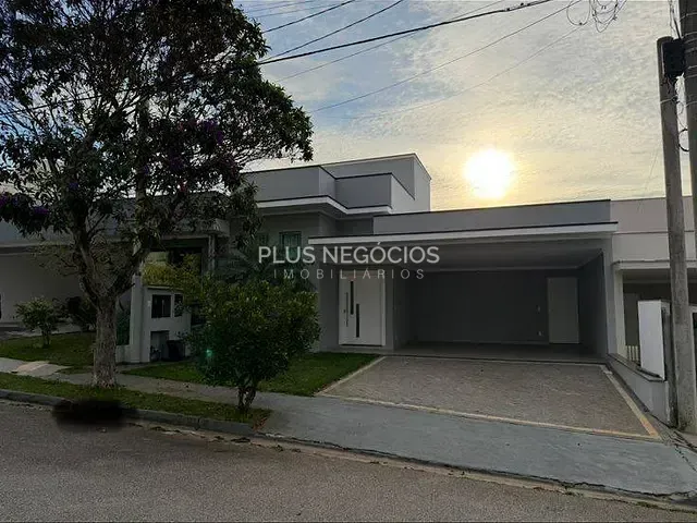 Casa com 250m² 3 quartos e 3 banheiros, à venda, no bairro Iporanga em Sorocaba