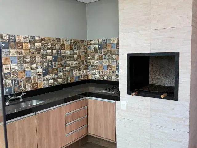 Casa com 250m² 3 quartos e 3 banheiros, à venda, no bairro Iporanga em Sorocaba