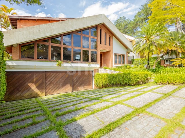 Casa com 740m² 4 quartos e 6 banheiros, à venda, no bairro Alphaville em Santana de Parnaíba