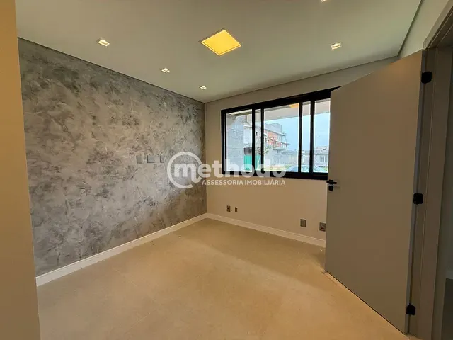 Casa com 423m² 4 quartos e 5 banheiros, à venda, no bairro Loteamento Mont Blanc Residence em Campinas