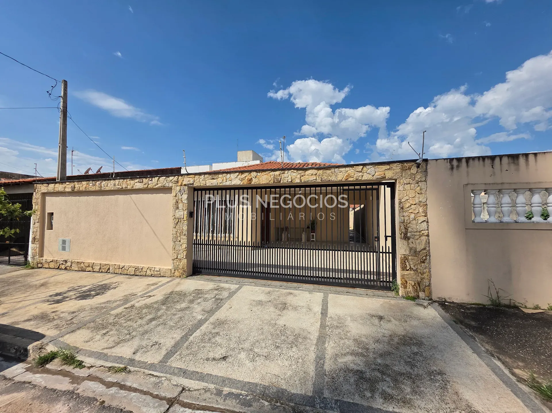 Casa, 3 quartos, 170 m² - Foto 1