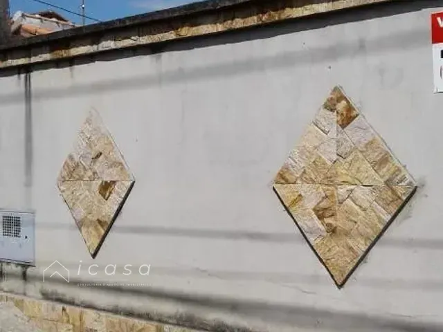 Casa com 250m² 3 quartos e 2 banheiros, à venda, no bairro Vila Menino Jesus em Caçapava