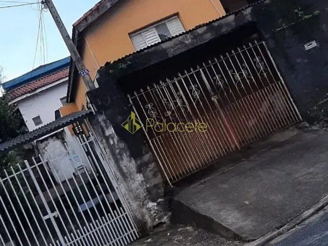 Casa com 396m² 3 quartos e 2 banheiros, à venda, no bairro Residencial Campos Maia em Pindamonhangaba