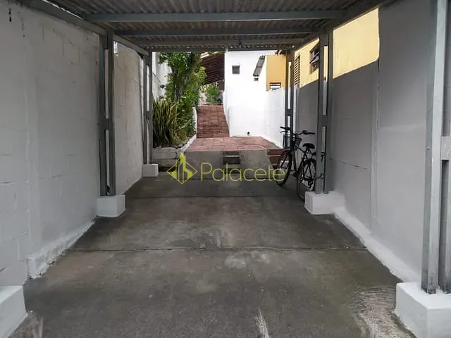 Casa com 396m² 3 quartos e 2 banheiros, à venda, no bairro Residencial Campos Maia em Pindamonhangaba