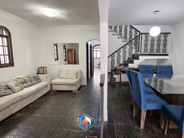 Casa com 222m² 3 quartos e 4 banheiros, à venda, no bairro Jardim Tremembe em São Paulo