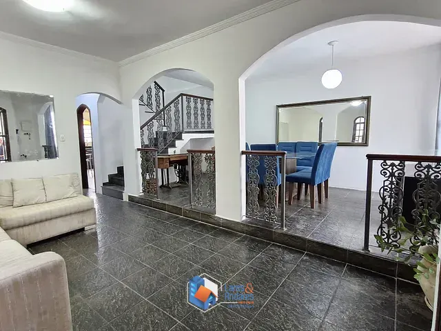 Casa com 222m² 3 quartos e 4 banheiros, à venda, no bairro Jardim Tremembe em São Paulo