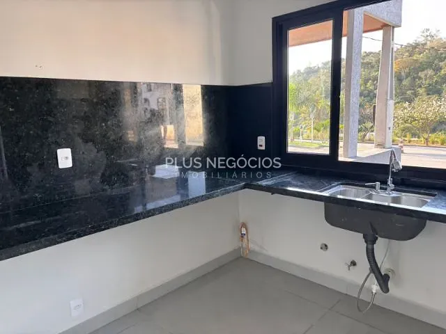 Casa com 160m² 3 quartos e 2 banheiros, à venda, no bairro Colina Santa Mônica em Votorantim
