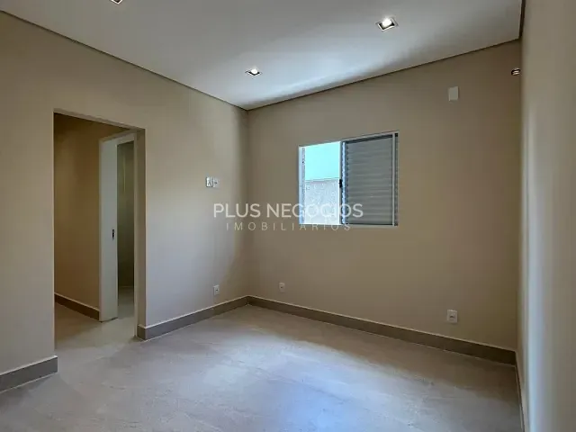 Casa com 250m² 3 quartos e 3 banheiros, à venda, no bairro Loteamento Sunlake SPA Residencial em Votorantim