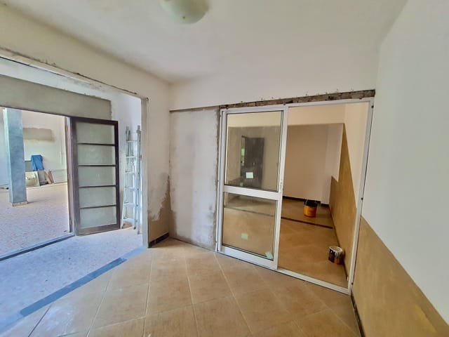 Casa 2 quartos e 2 banheiros, à venda, no bairro Residencial Novo Horizonte em Taubaté